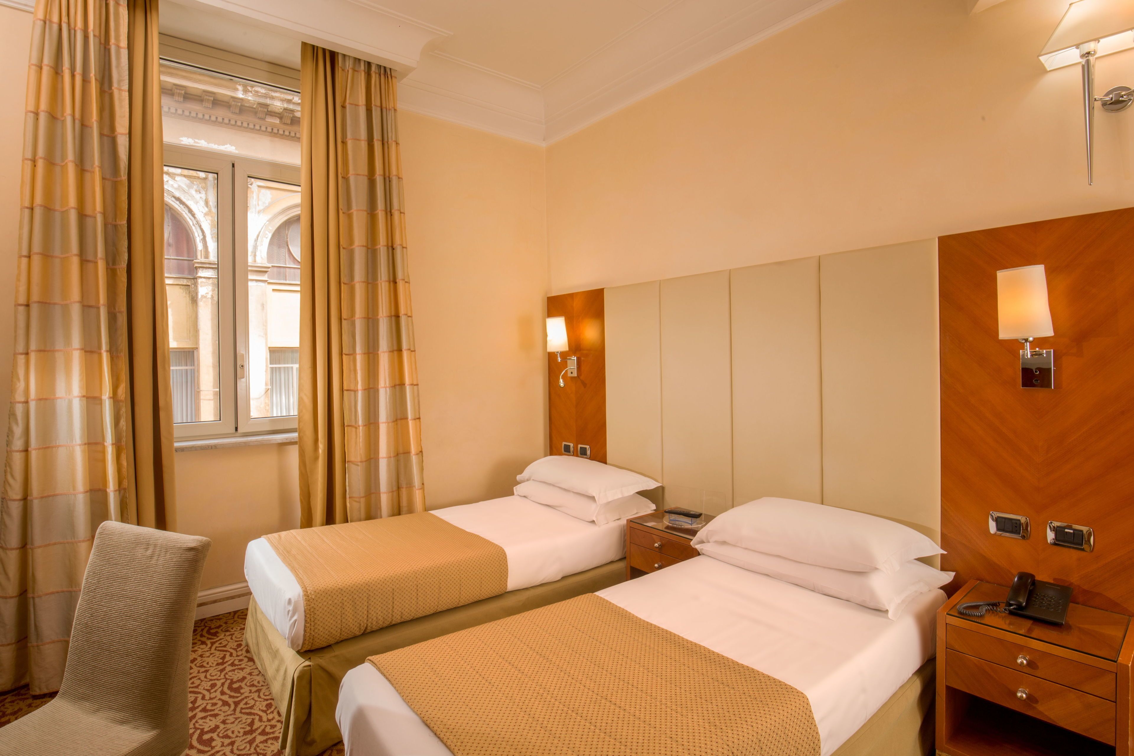 Foto - Suite Opera Rooms