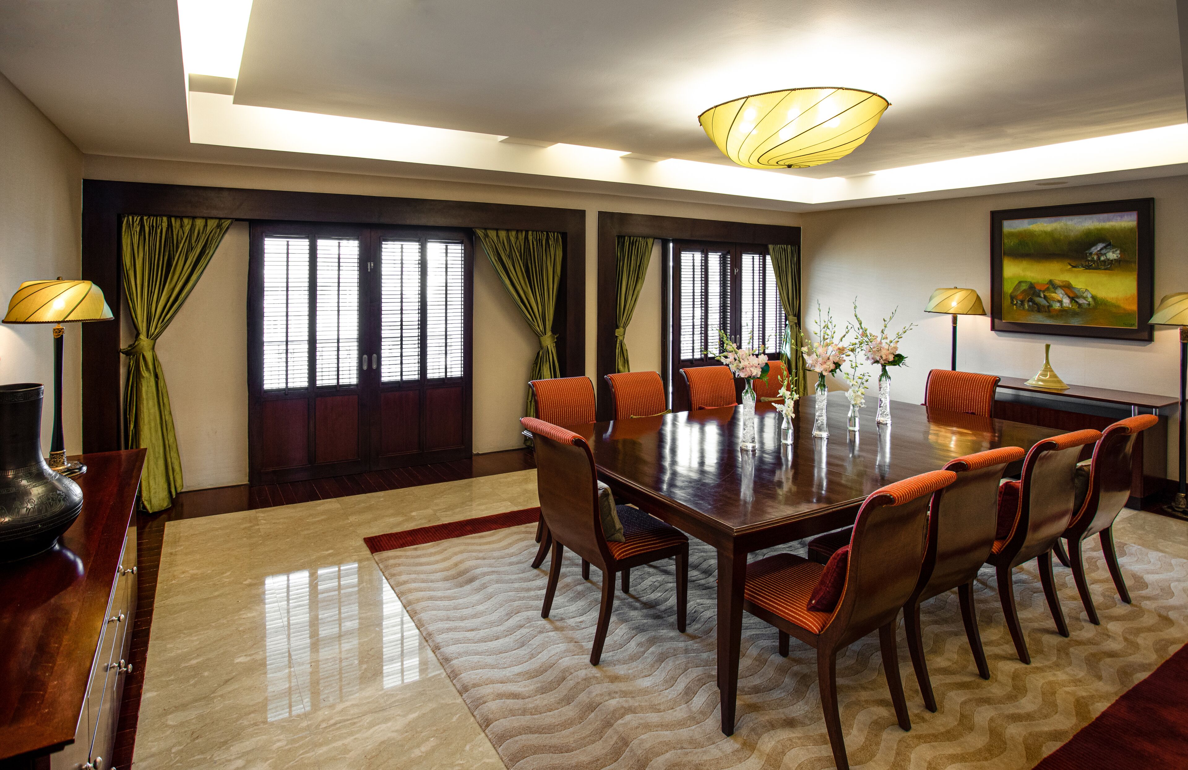 Suite Présidentielle, plusieurs lits, vue lac | Matelas Select Comfort, minibar, coffres-forts dans les chambres, bureau