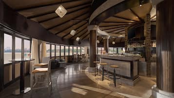 3 restaurants; ze serveren er ontbijt, lunch, diner en brunch
