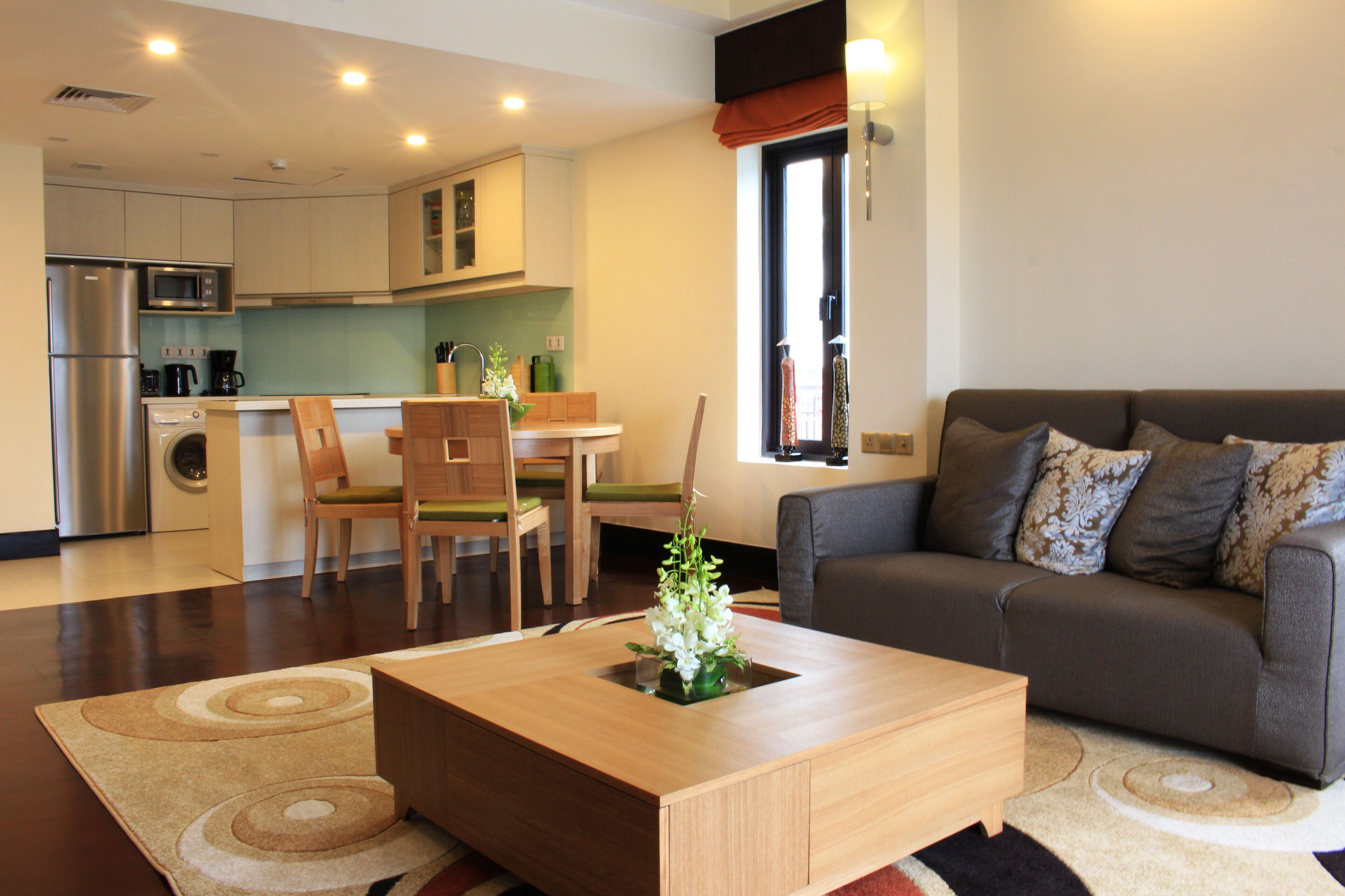 Select-Comfort-Betten, Minibar, Zimmersafe, Schreibtisch