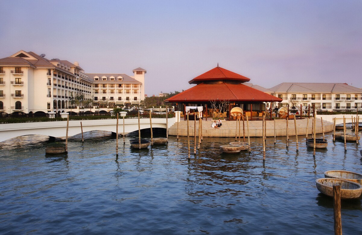 InterContinental Hanoi Westlake by IHG