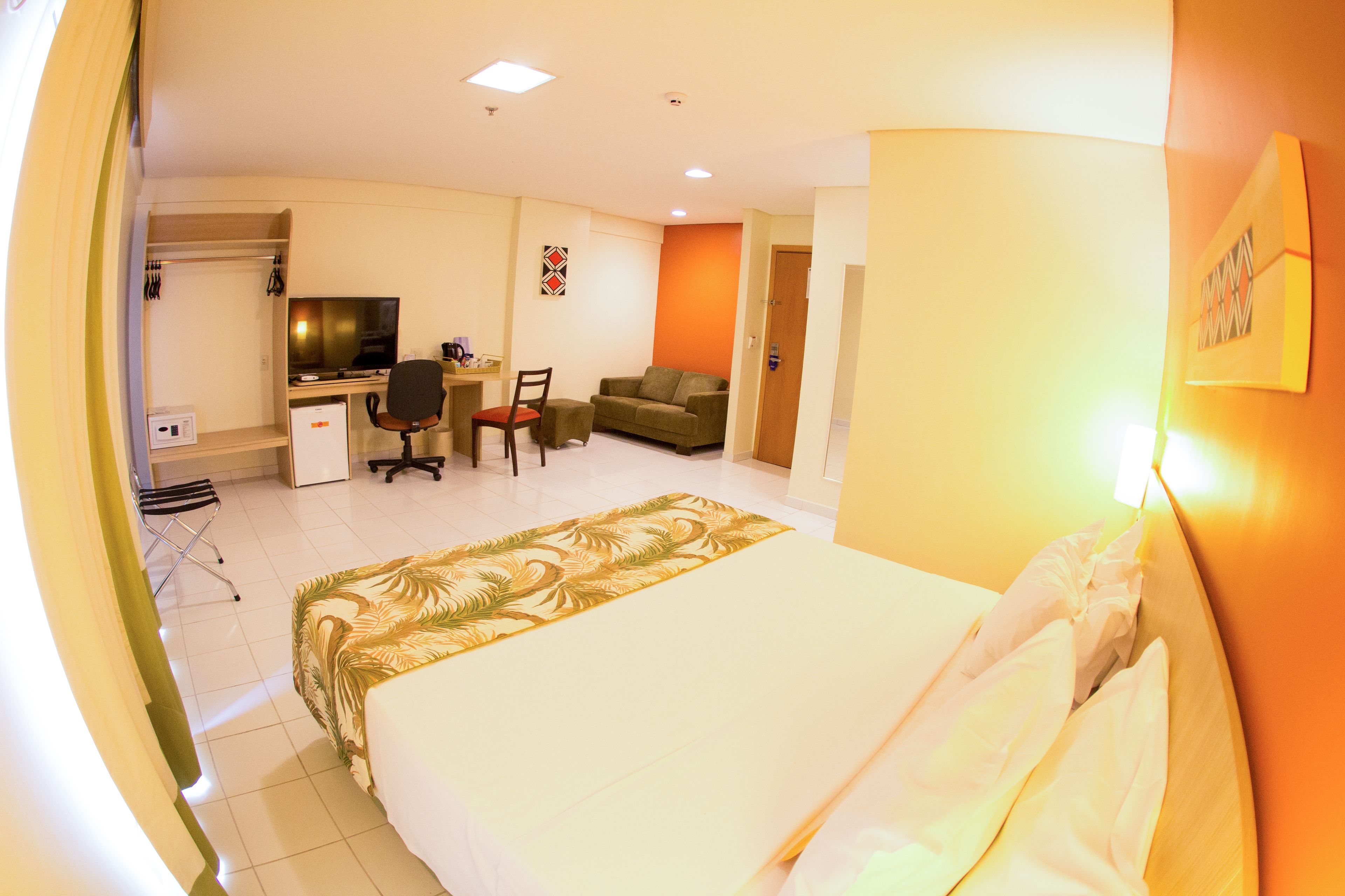 deluxe double room | minibar, in-room safe, soundproofing, iron/ironing board