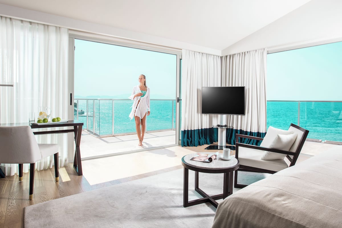 Corner Suit | 2 Schlafzimmer, hochwertige Bettwaren, Minibar, Zimmersafe