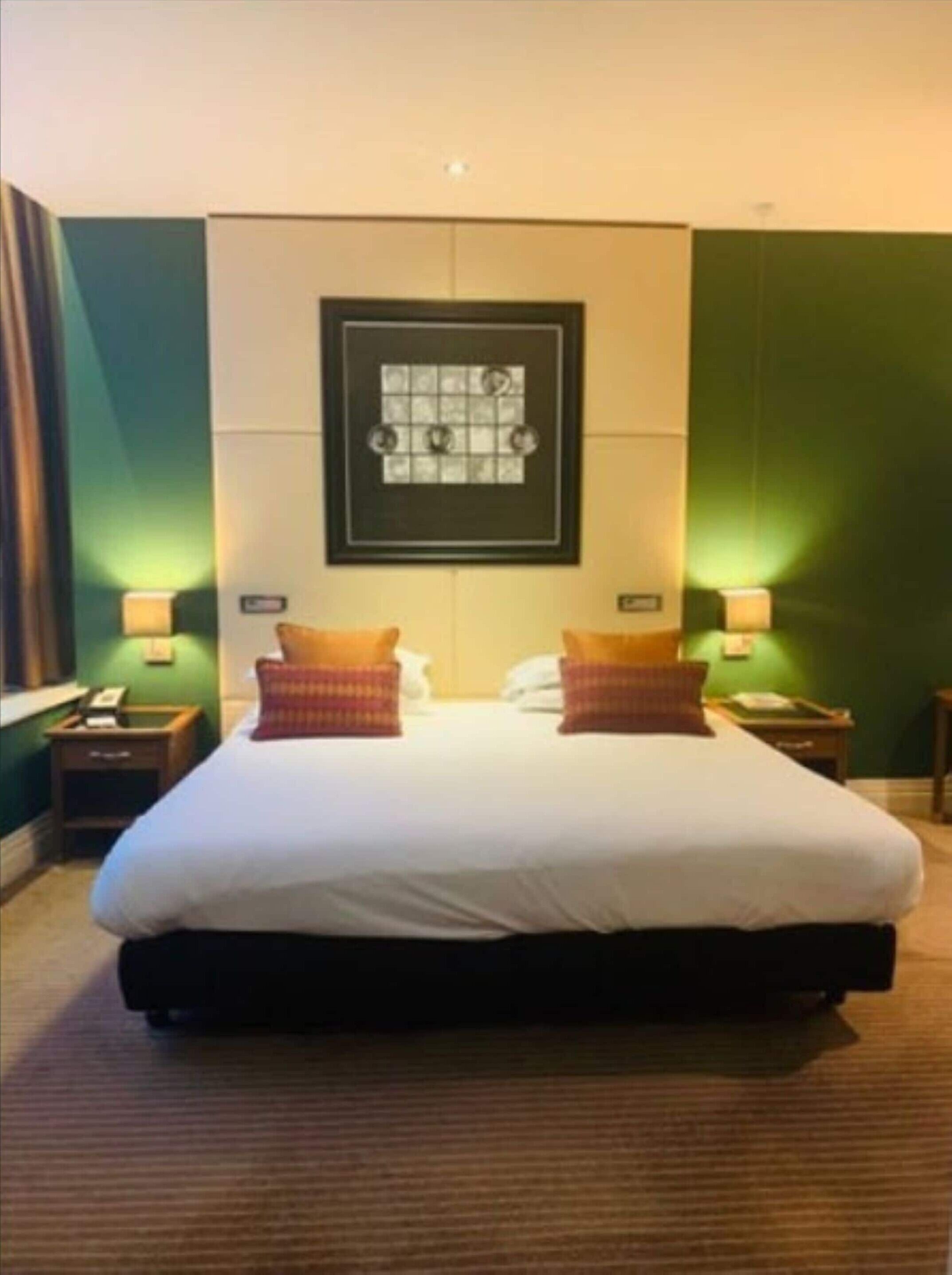 In-room safe, desk, laptop workspace, iron/ironing board