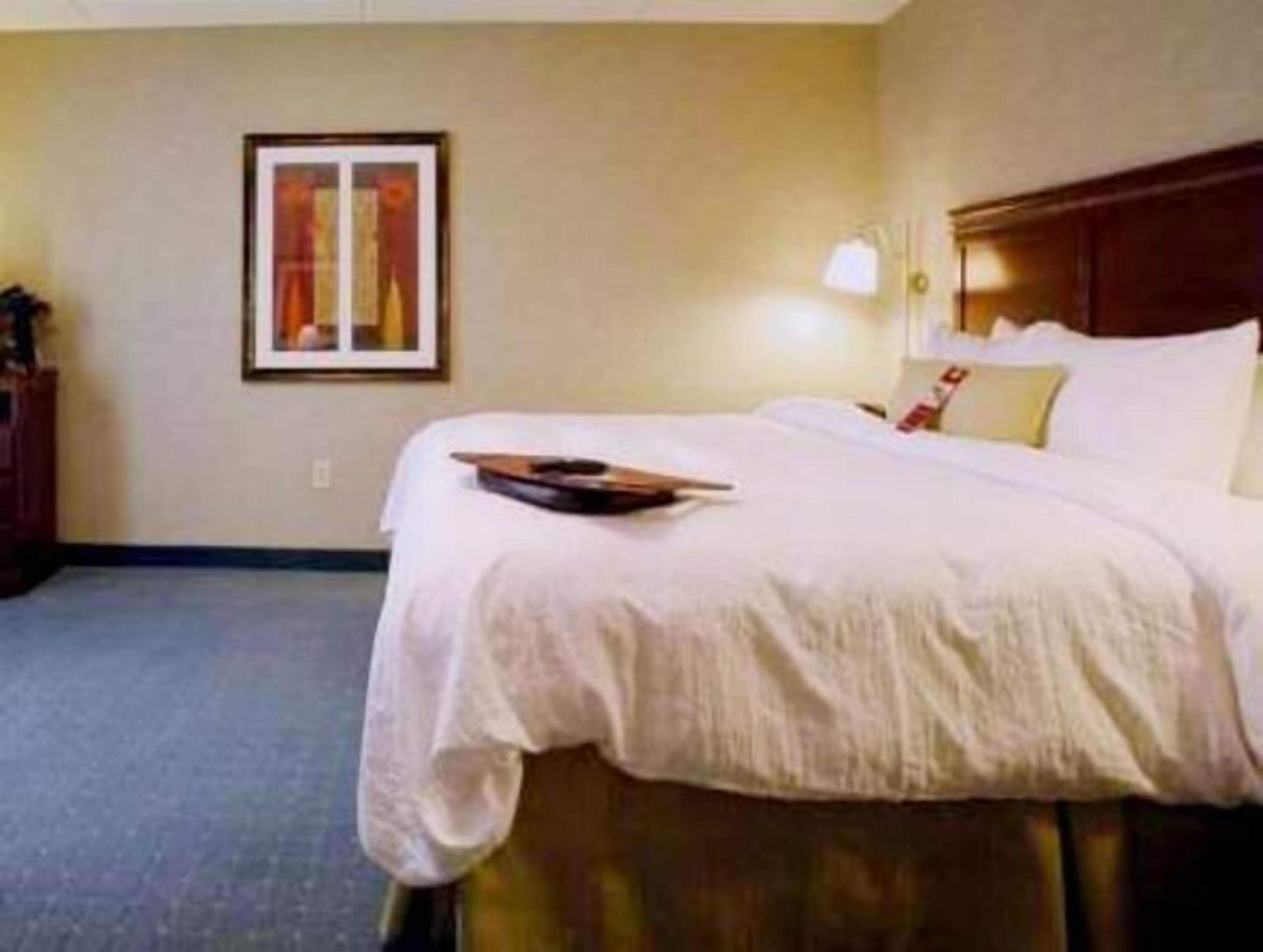 Hypoallergeen beddengoed, een kluis op de kamer, een bureau