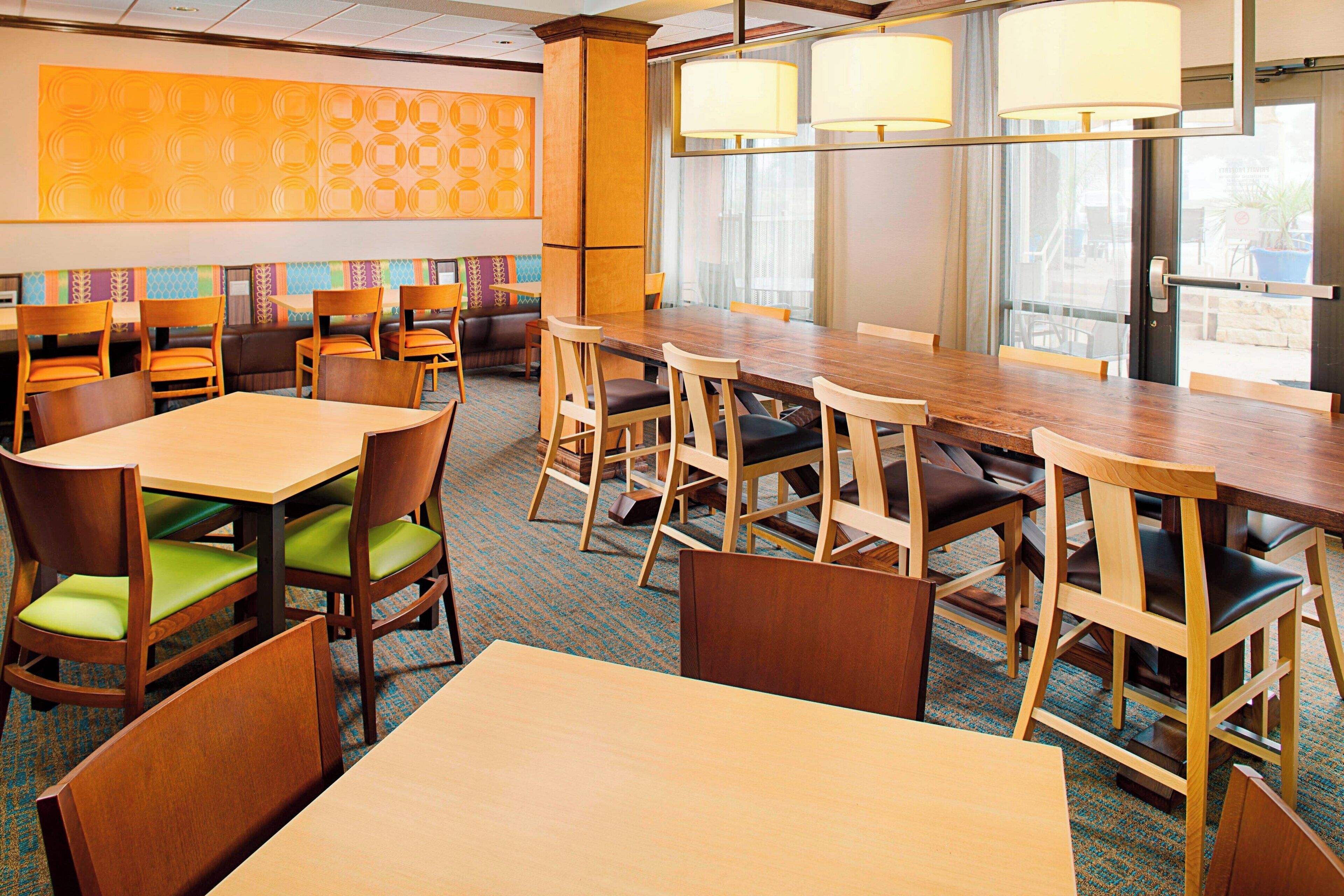 free daily continental breakfast