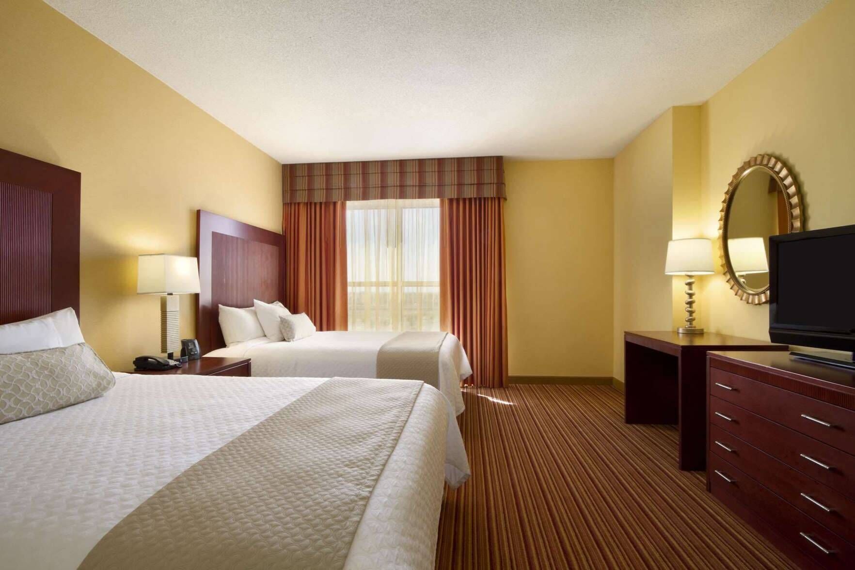 1 bedroom, premium bedding, in-room safe, desk