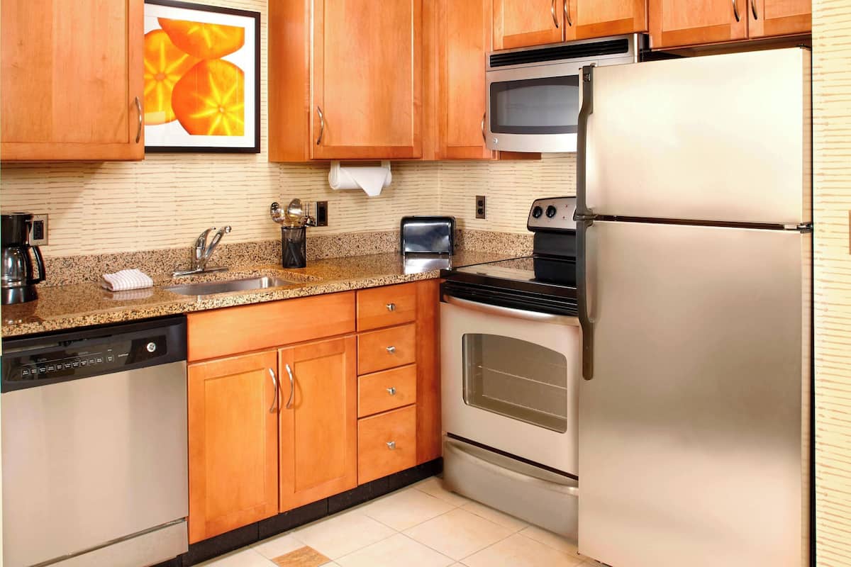 1 bedroom, premium bedding, pillow-top beds, in-room safe
