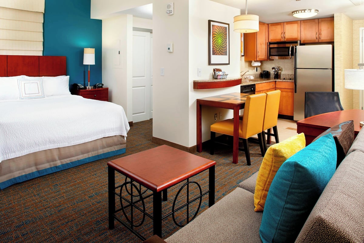 1 bedroom, premium bedding, pillow-top beds, in-room safe