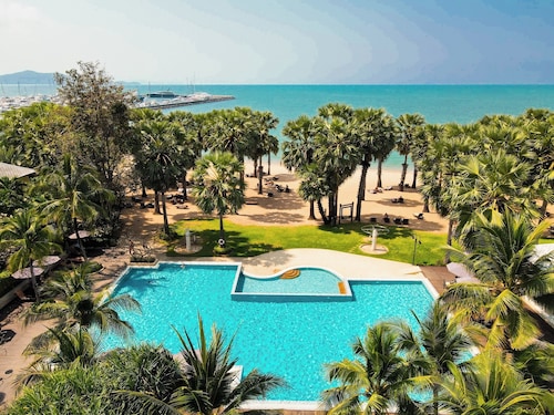 Ravindra Beach Resort And Spa