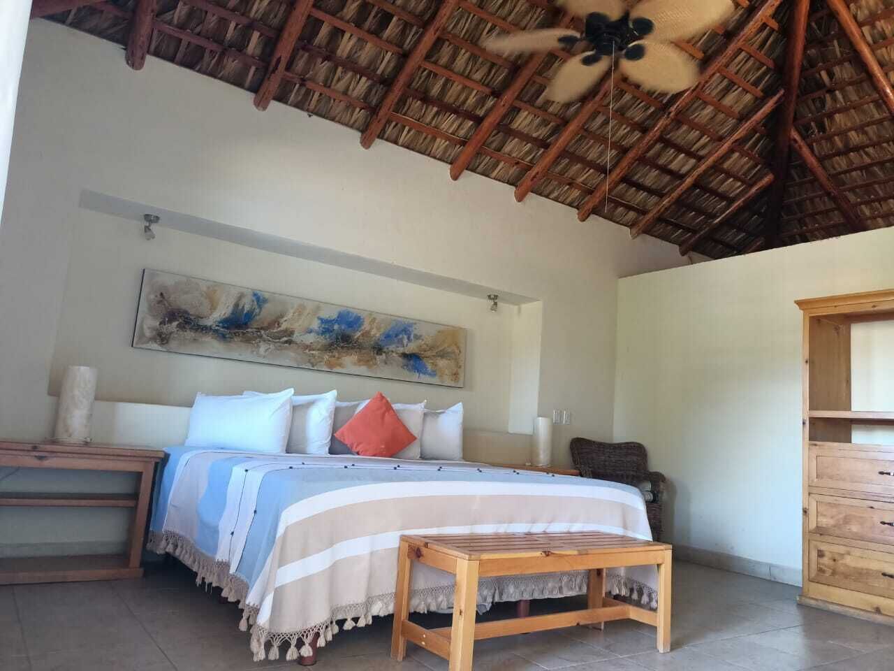 Habitación panorámica, 1 cama King size, Terraza | Ropa de cama de alta calidad, edredón y decoración personalizada 