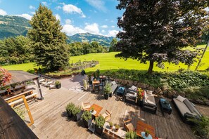 Suite – deluxe, balkong, hageutsikt | Utsikt fra rommet