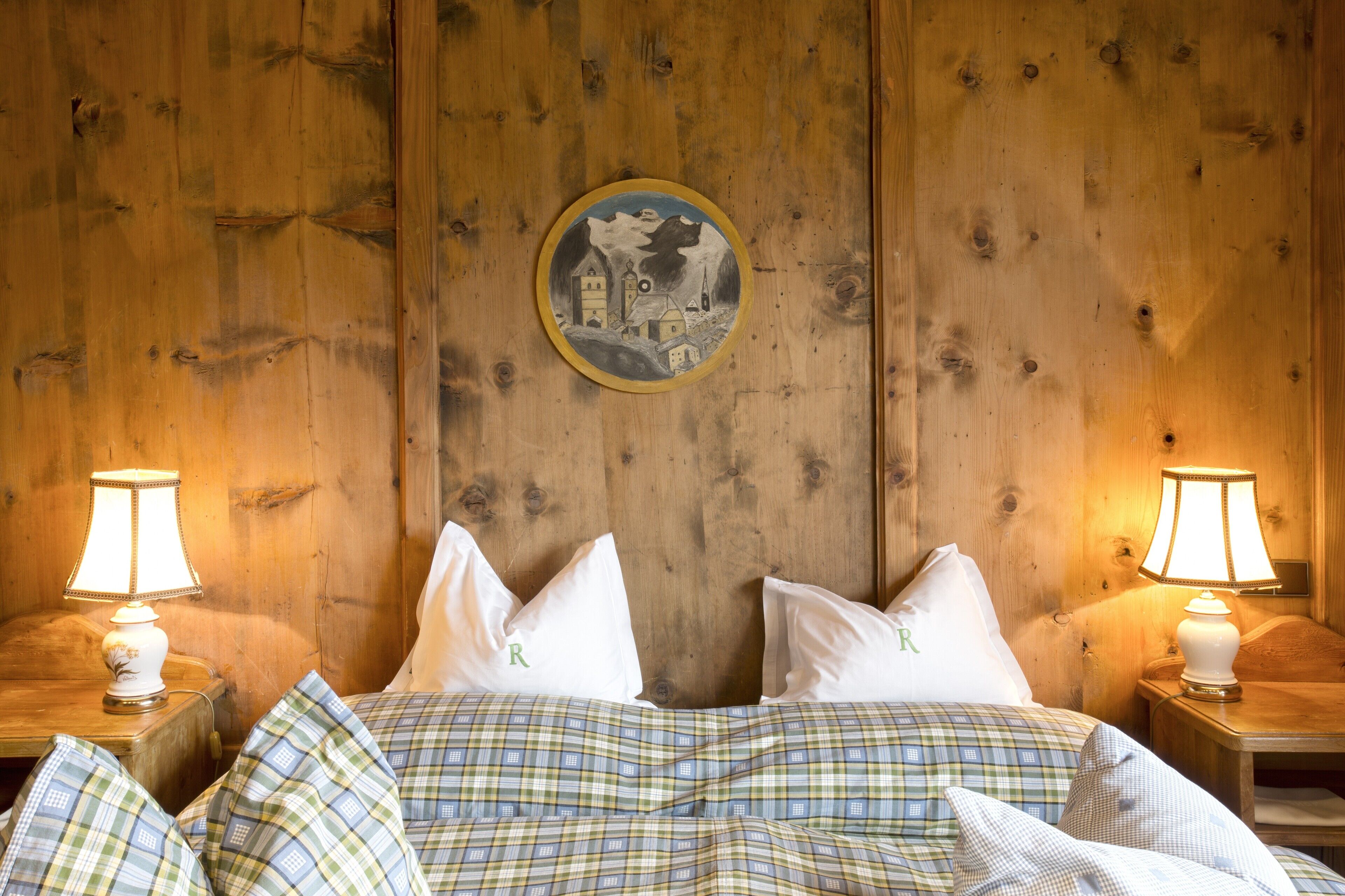 deluxe suite, balcony, garden view | 1 bedroom, hypo-allergenic bedding, in-room safe, desk