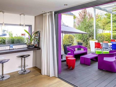 Divers. ibis Styles Rennes Saint Gregoire