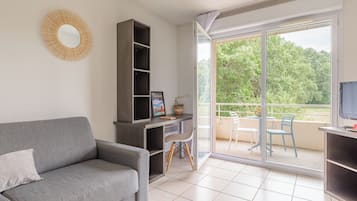 Apartment, 1 Bedroom | Living area