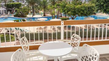 Appartement, 1 slaapkamer, balkon | Kameruitzicht