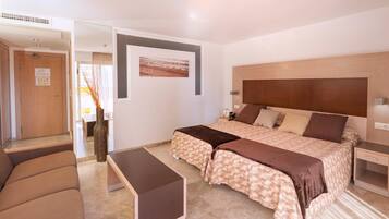 Minibar, in-room safe, desk, soundproofing