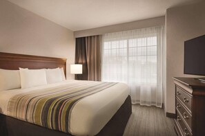 Suite, 1 Bedroom, Non Smoking | In-room safe, desk, blackout drapes, iron/ironing board