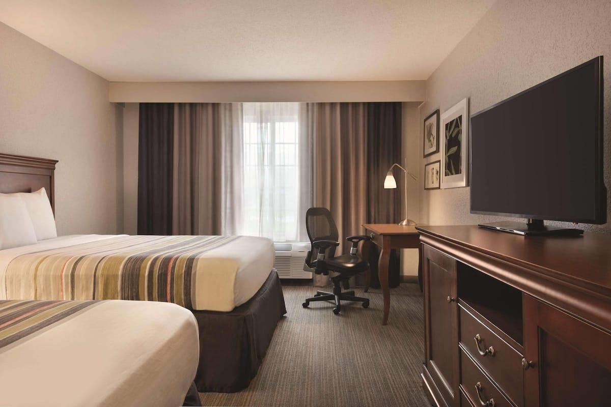 Room, 2 Queen Beds, Non Smoking | 1 bedroom, in-room safe, desk, blackout drapes