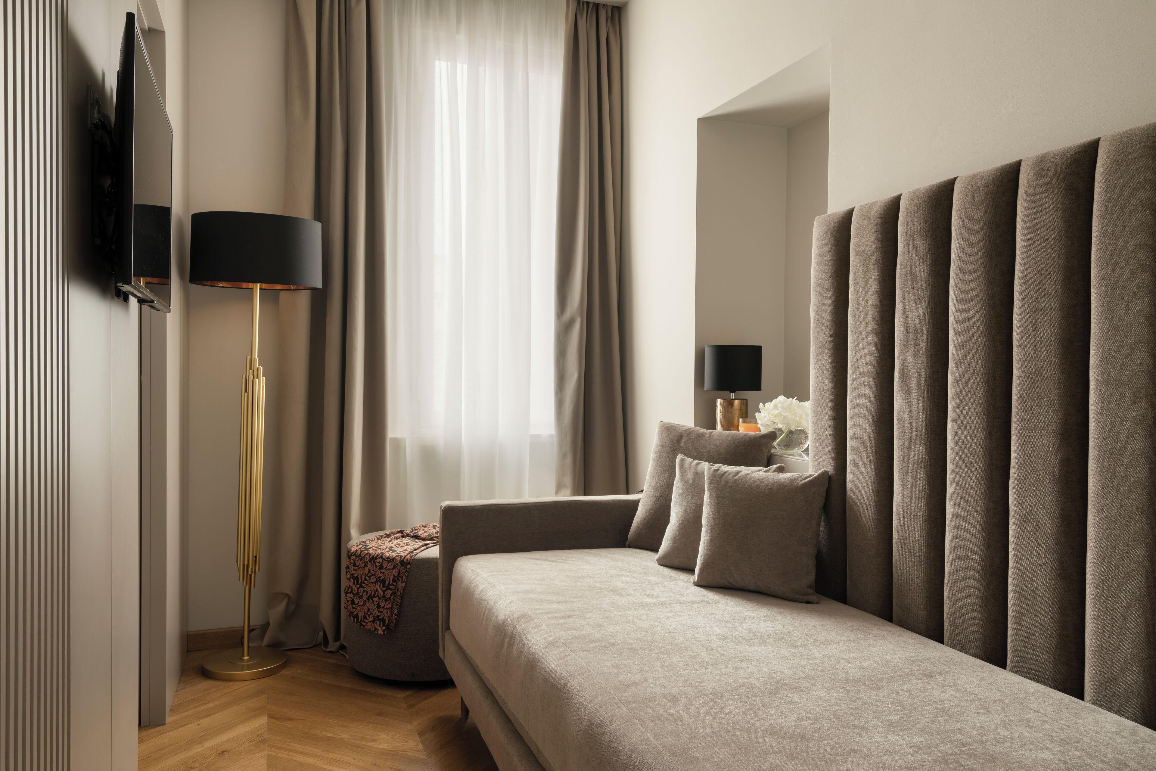 deluxe suite | living area | tv