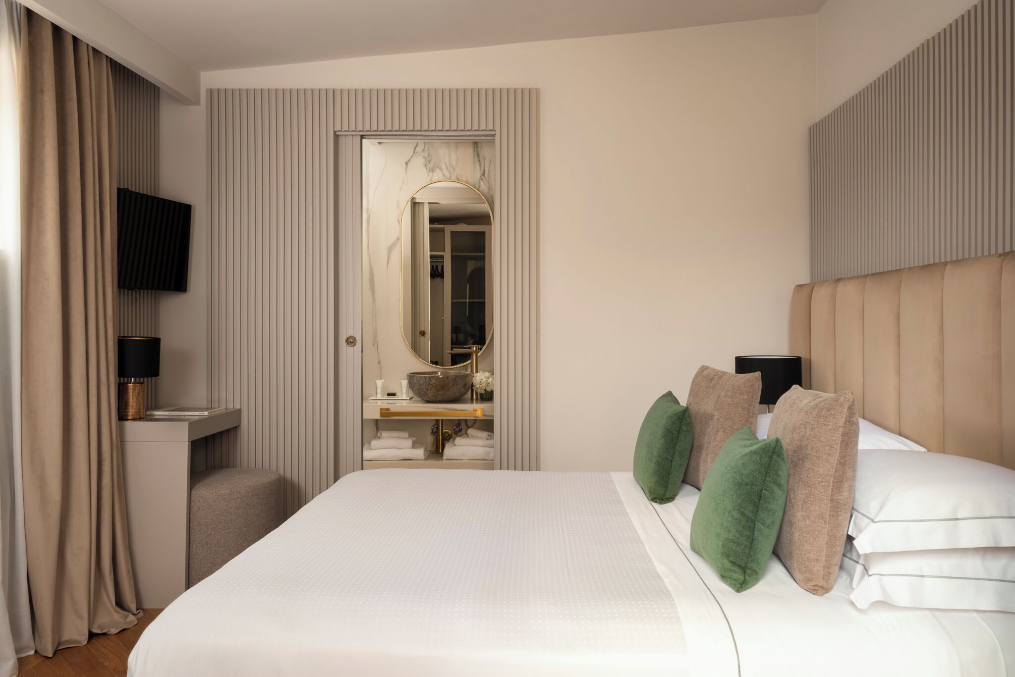 Superior Room | Premium bedding, minibar, in-room safe, desk