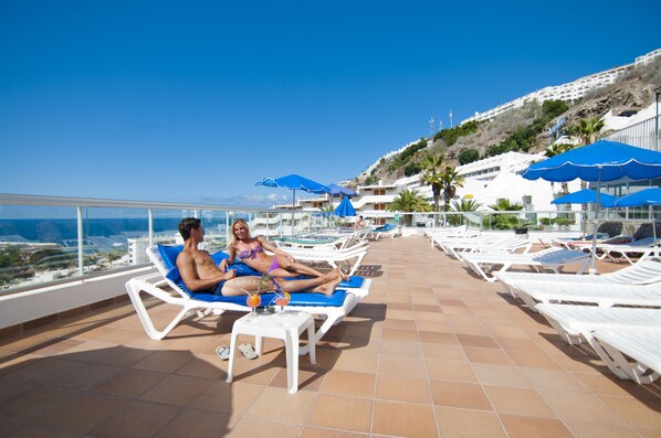 Sundeck - Servatur Montebello (Mogan)