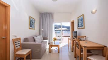 1 bedroom, down comforters, in-room safe, blackout drapes