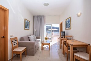 1 bedroom, down comforters, in-room safe, blackout drapes - Servatur Terrazamar Suite & Sun Suite (Mogan)