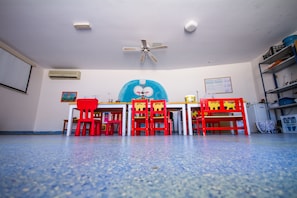 Children’s play area – indoor