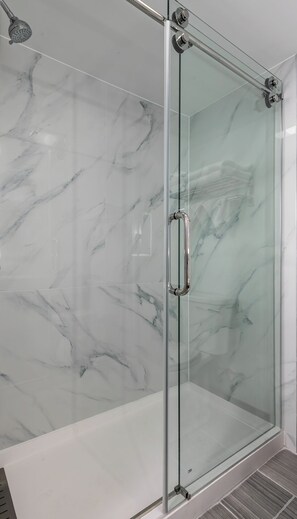 Hair dryer, towels - Country Hearth Inn & Suites (Forest Park)