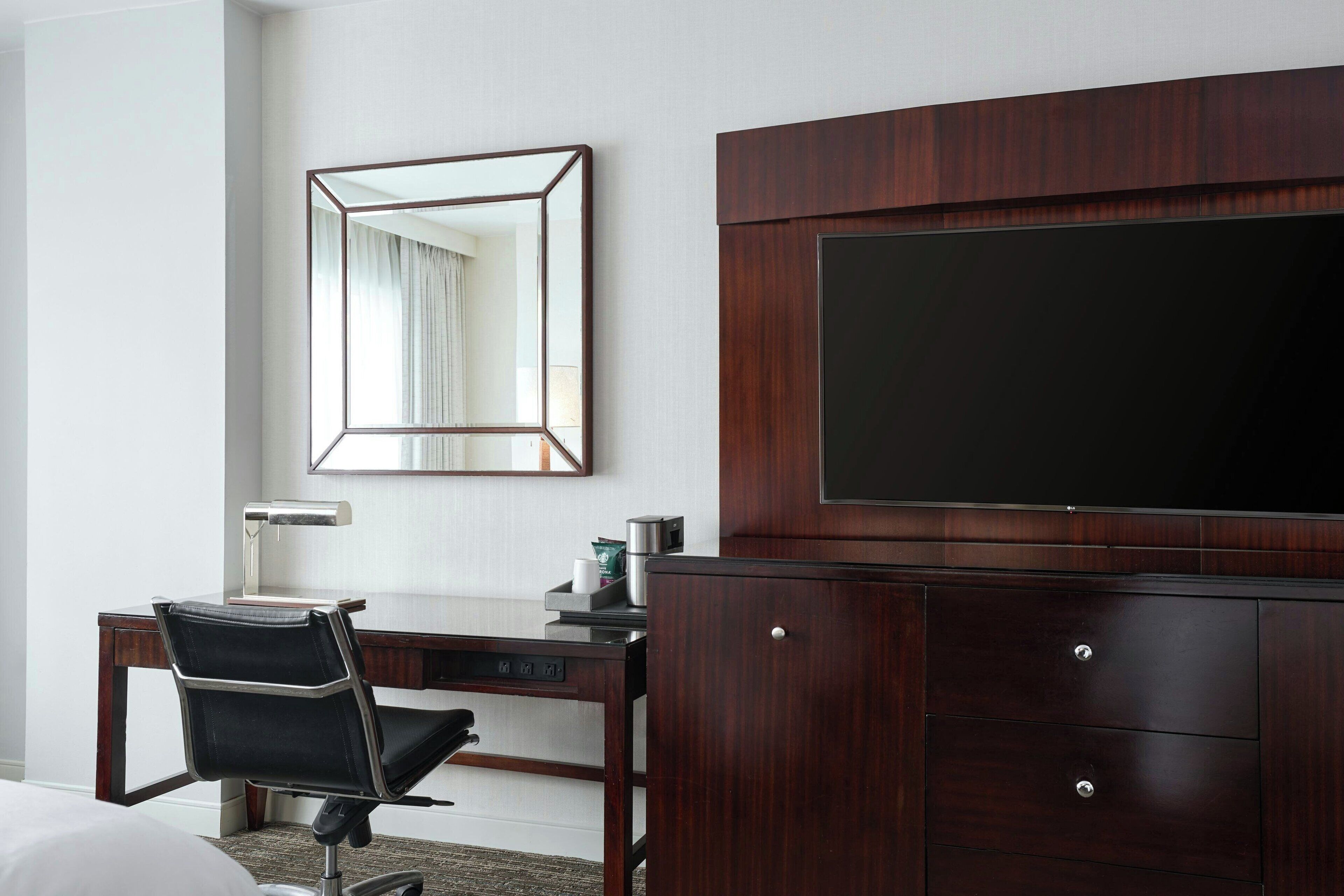 1 bedroom, pillow-top beds, in-room safe, desk