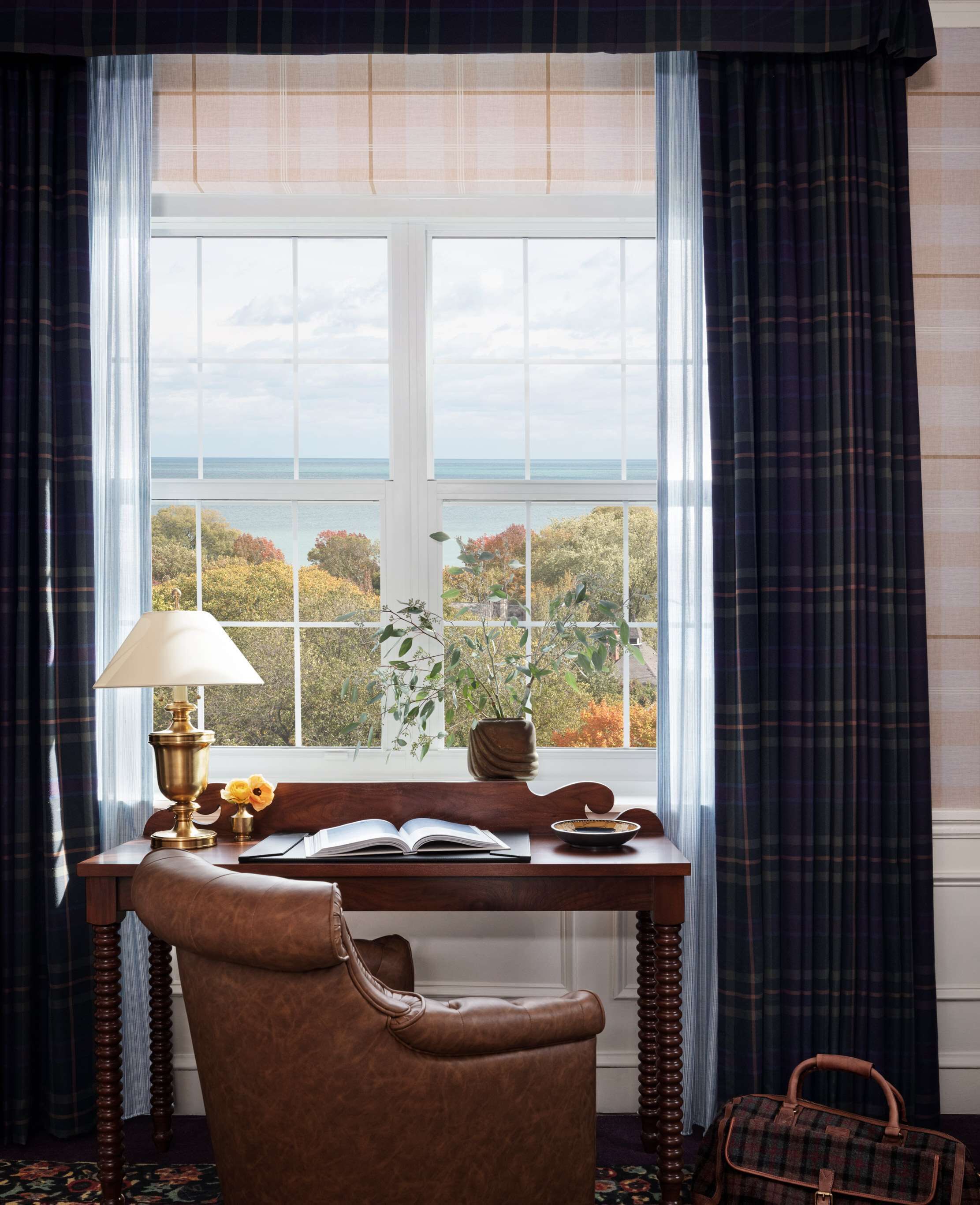 room, 1 king bed, lake view | egyptian cotton sheets, premium bedding, pillow-top beds