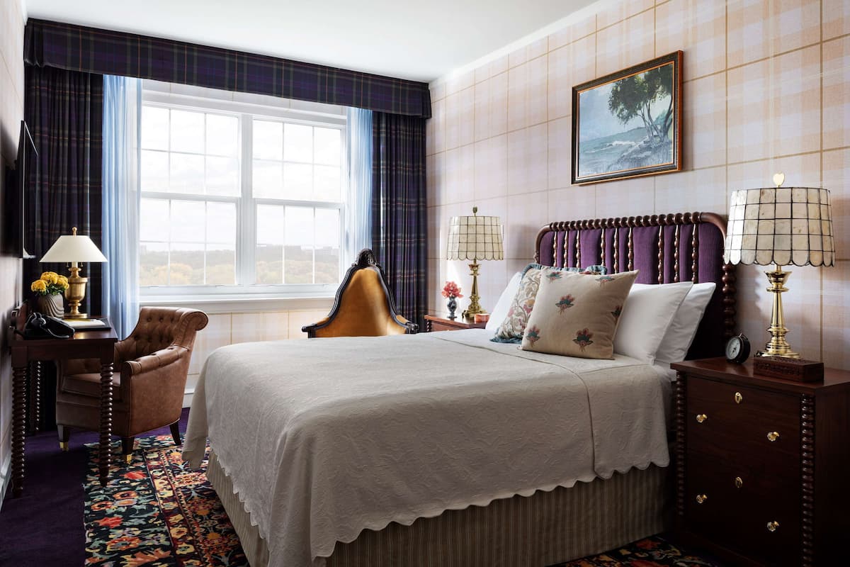 Room, 1 Queen Bed | Egyptian cotton sheets, premium bedding, pillowtop beds