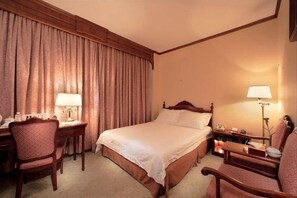 Minibar, in-room safe, desk, free cribs/infant beds