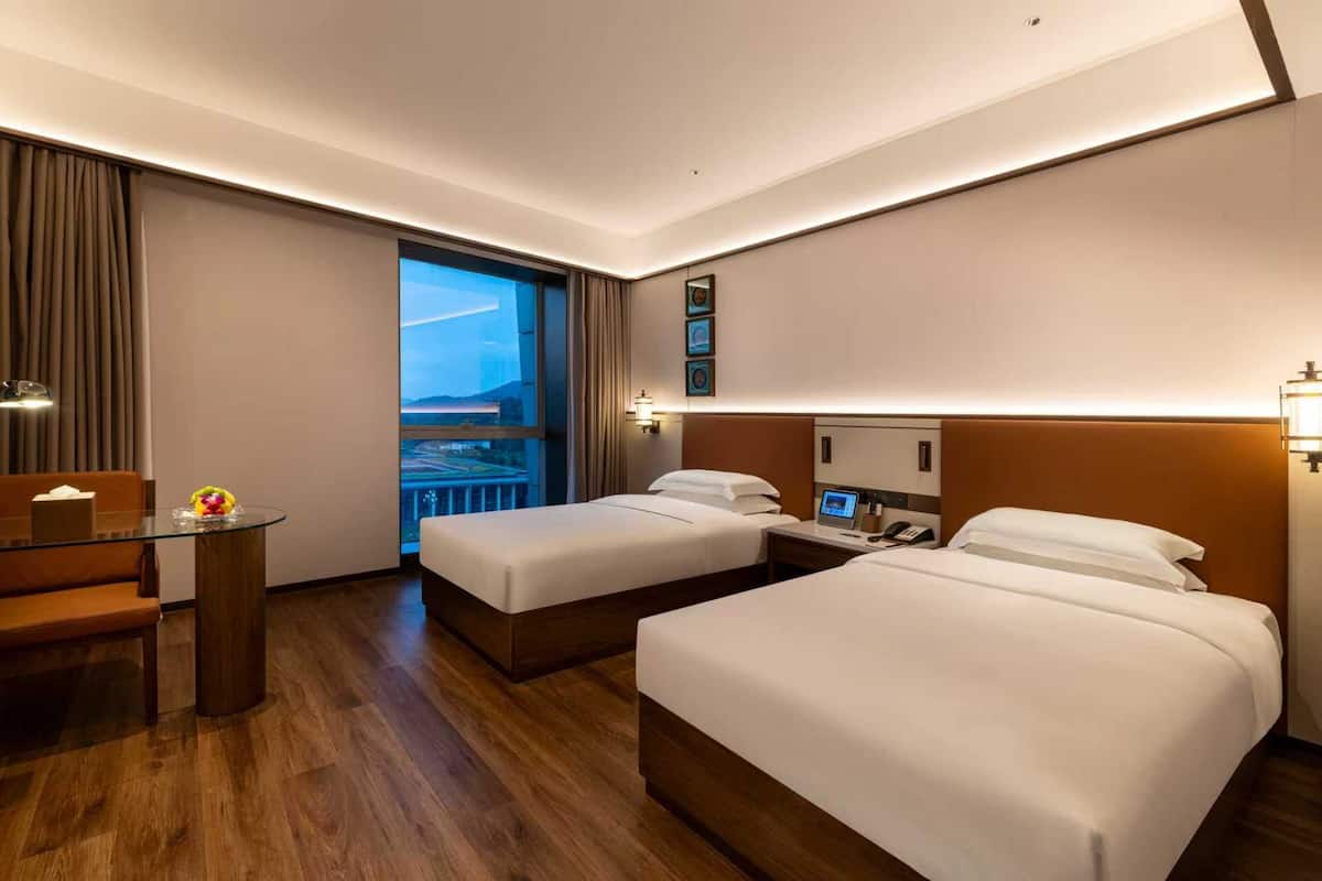 Minibar, in-room safe, desk, blackout curtains