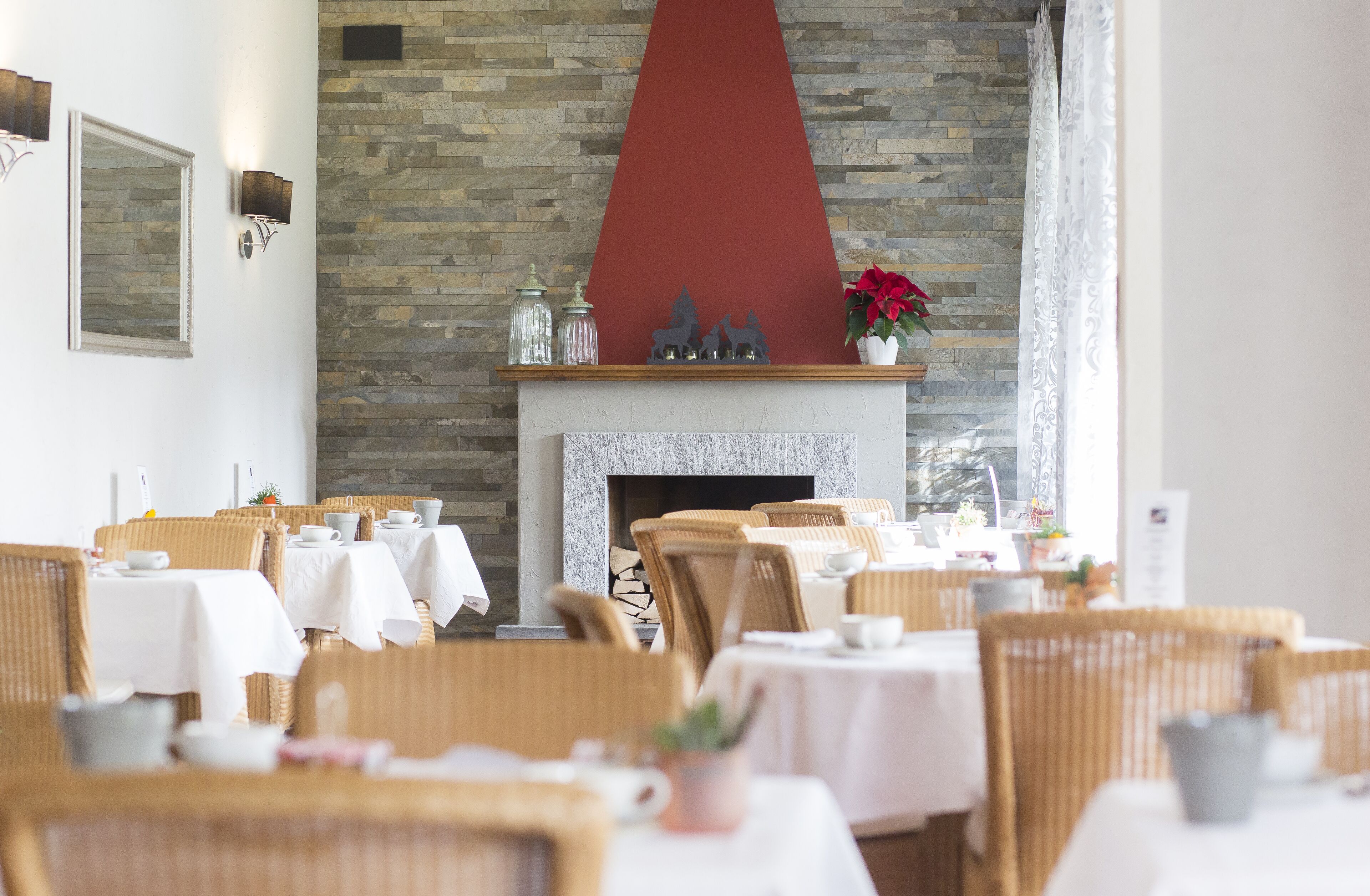 free buffet breakfast