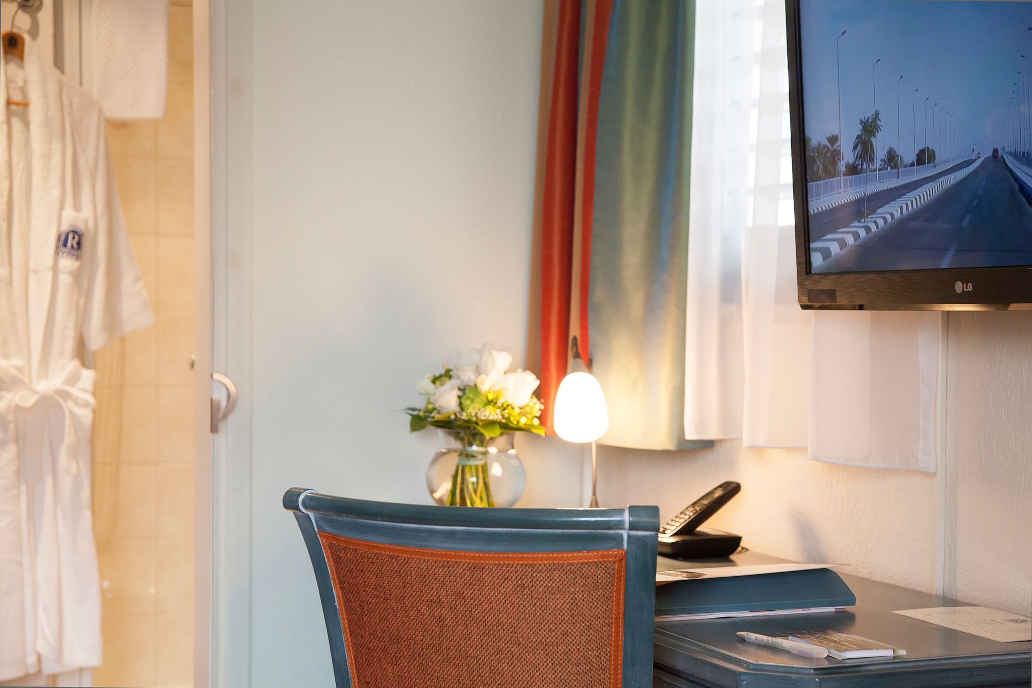 standard single room | hypo-allergenic bedding, down duvets, minibar, in-room safe