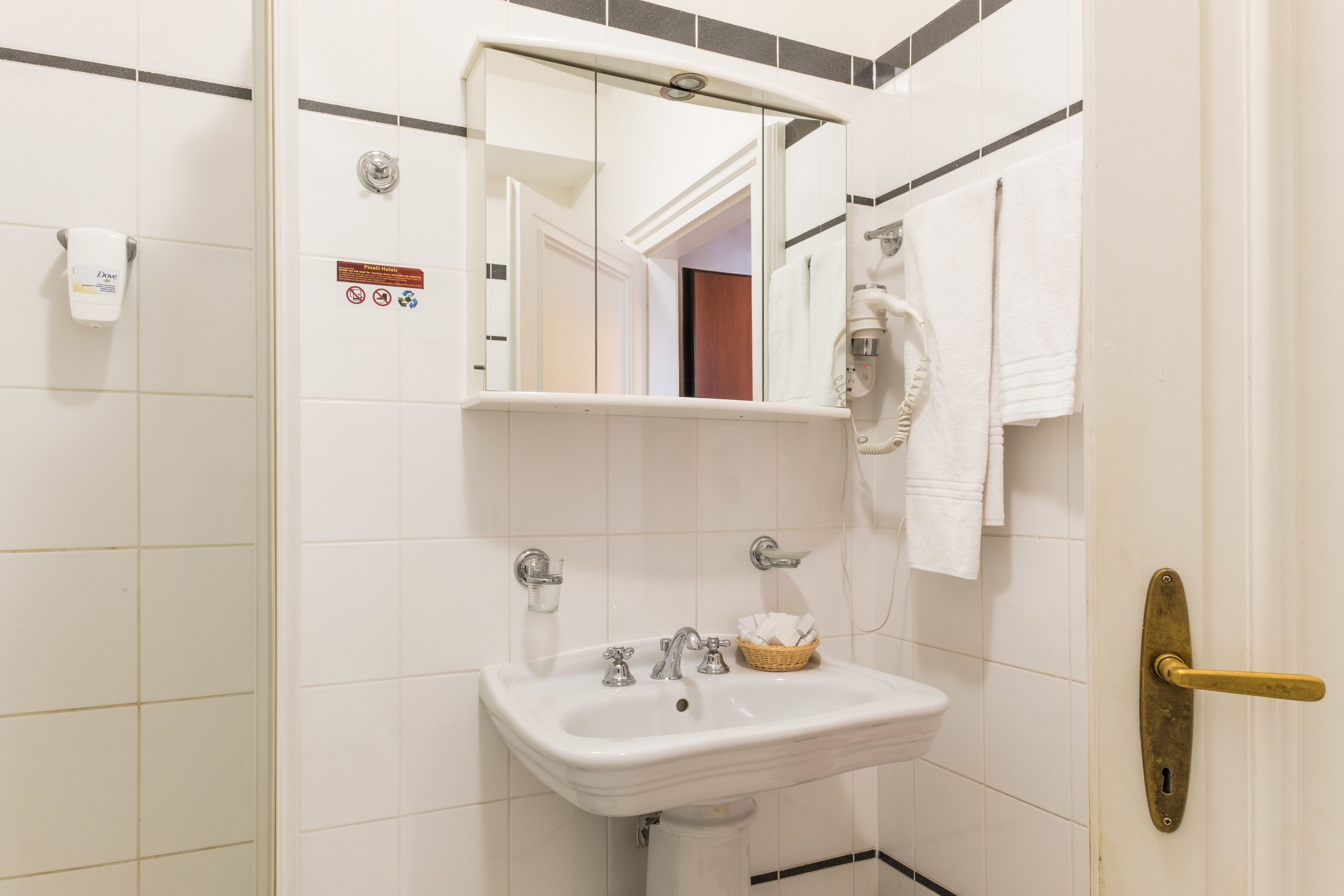 shower, bidet, towels