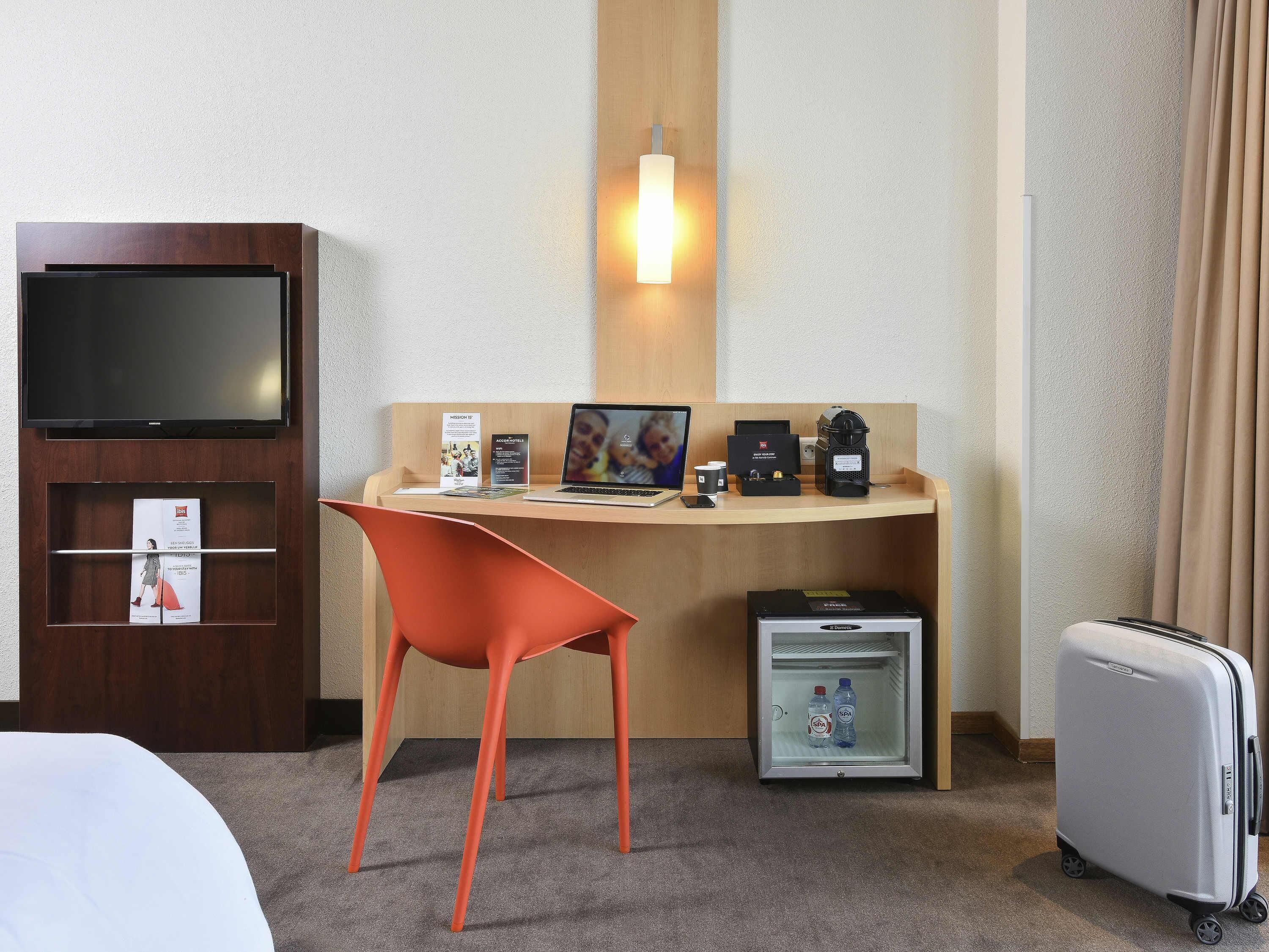 Premium kamer, 1 queensize bed | Een bureau, geluiddichte muren, een strijkplank/strijkijzer, gratis wifi