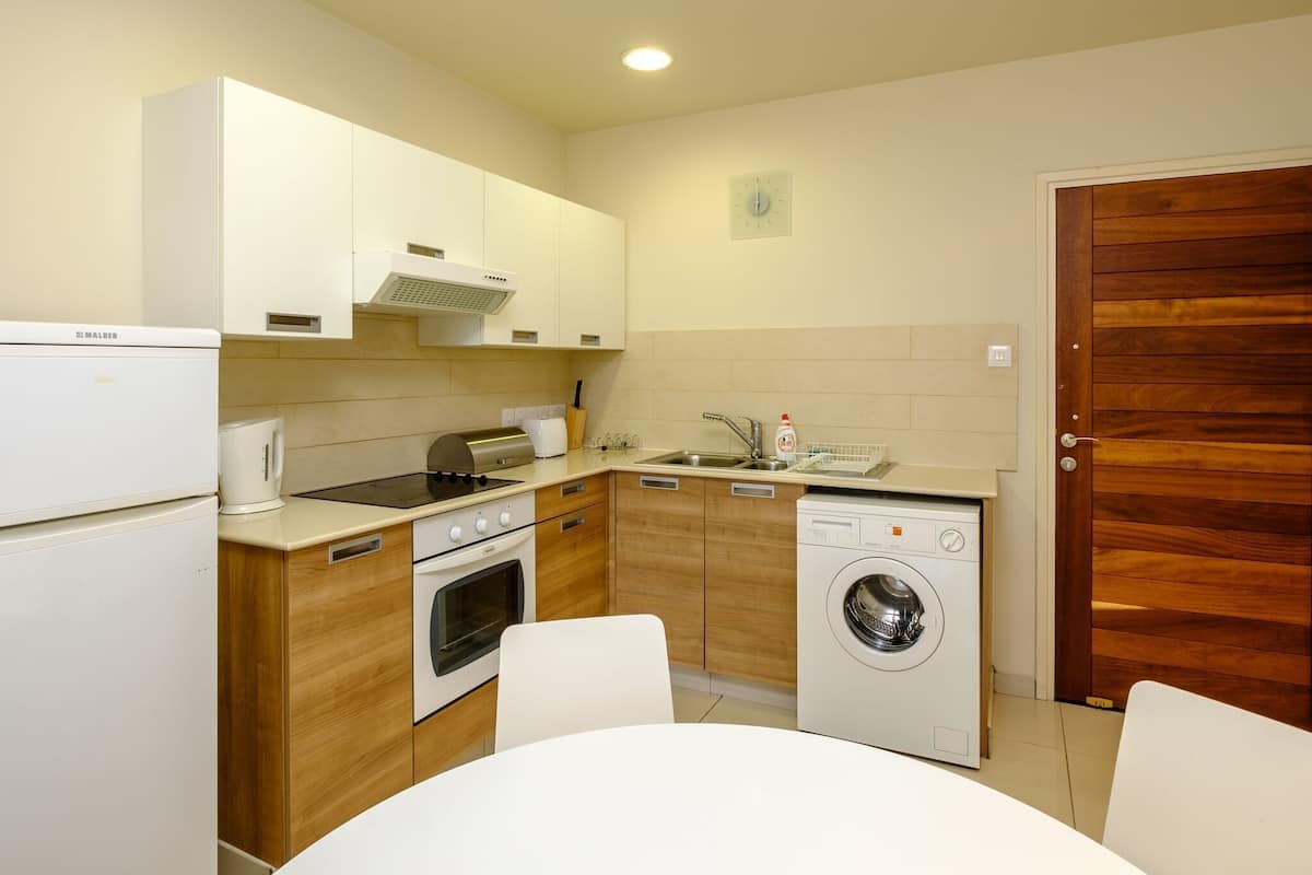 in-room safe, desk, soundproofing, iron/ironing board