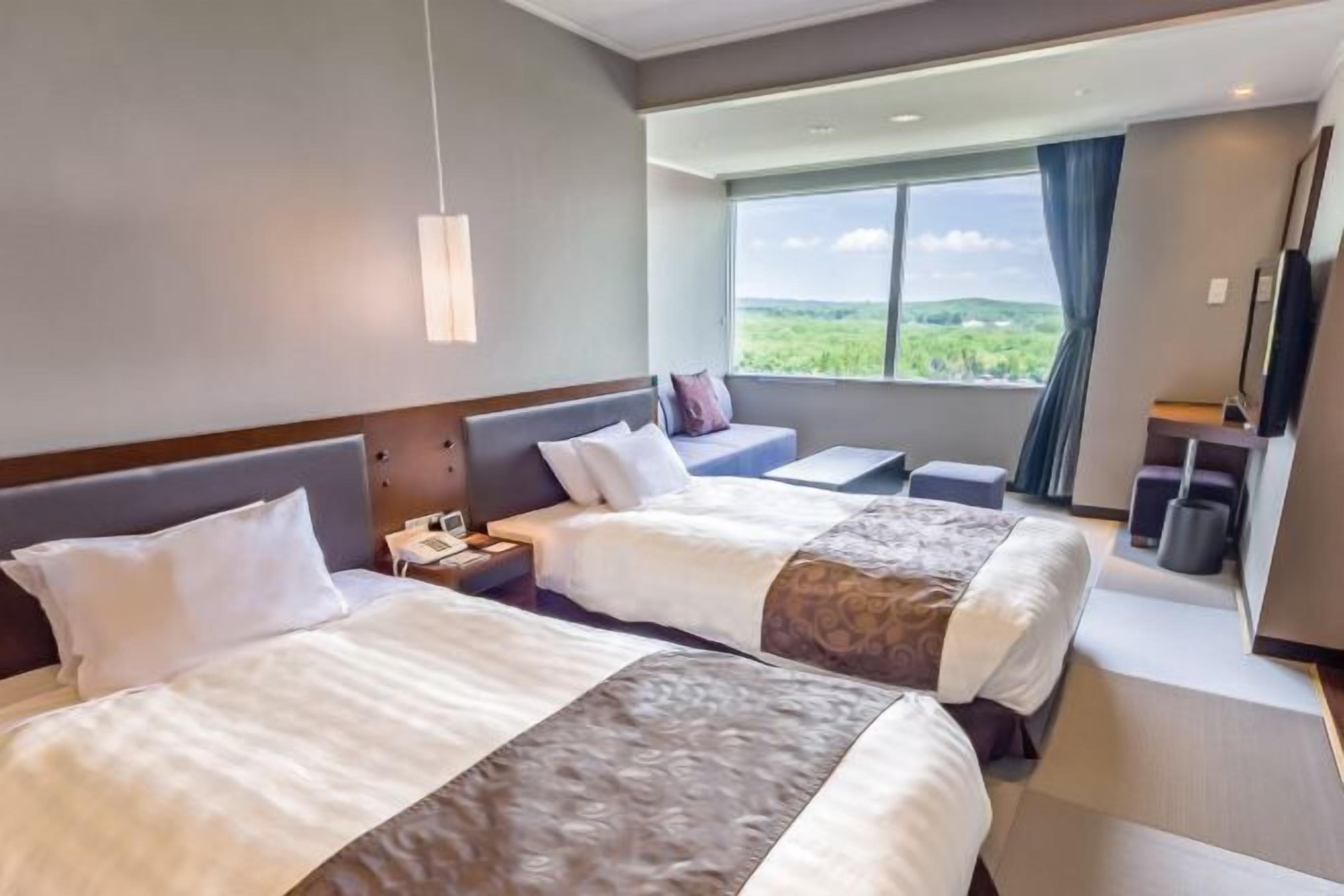 In-room safe, desk, soundproofing, free WiFi