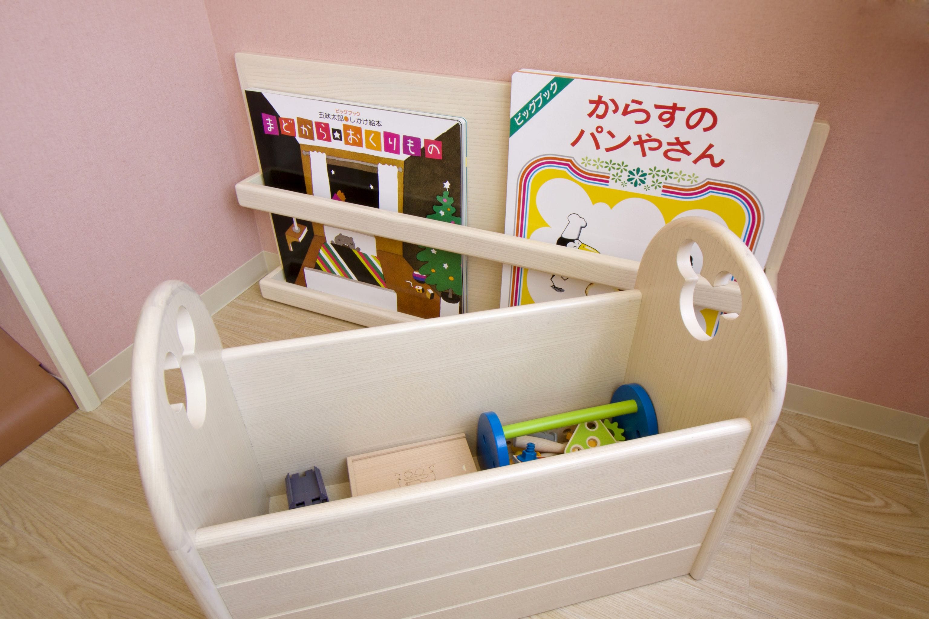 room, non smoking (kids friendly d) | 1 bedroom, in-room safe, desk, soundproofing