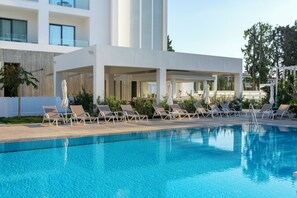 Bar à beira da piscina