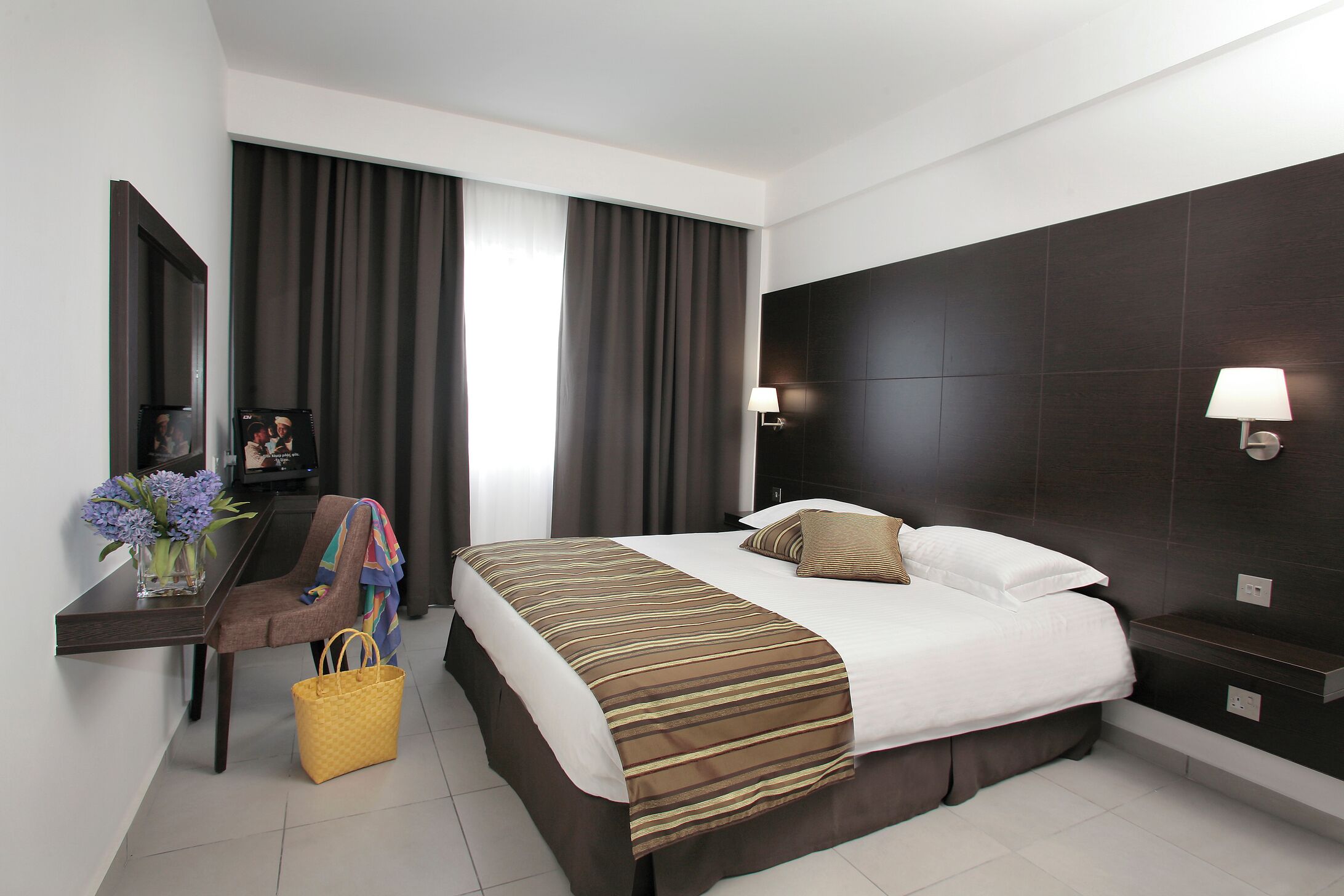 Premium bedding, Select Comfort beds, in-room safe, blackout curtains