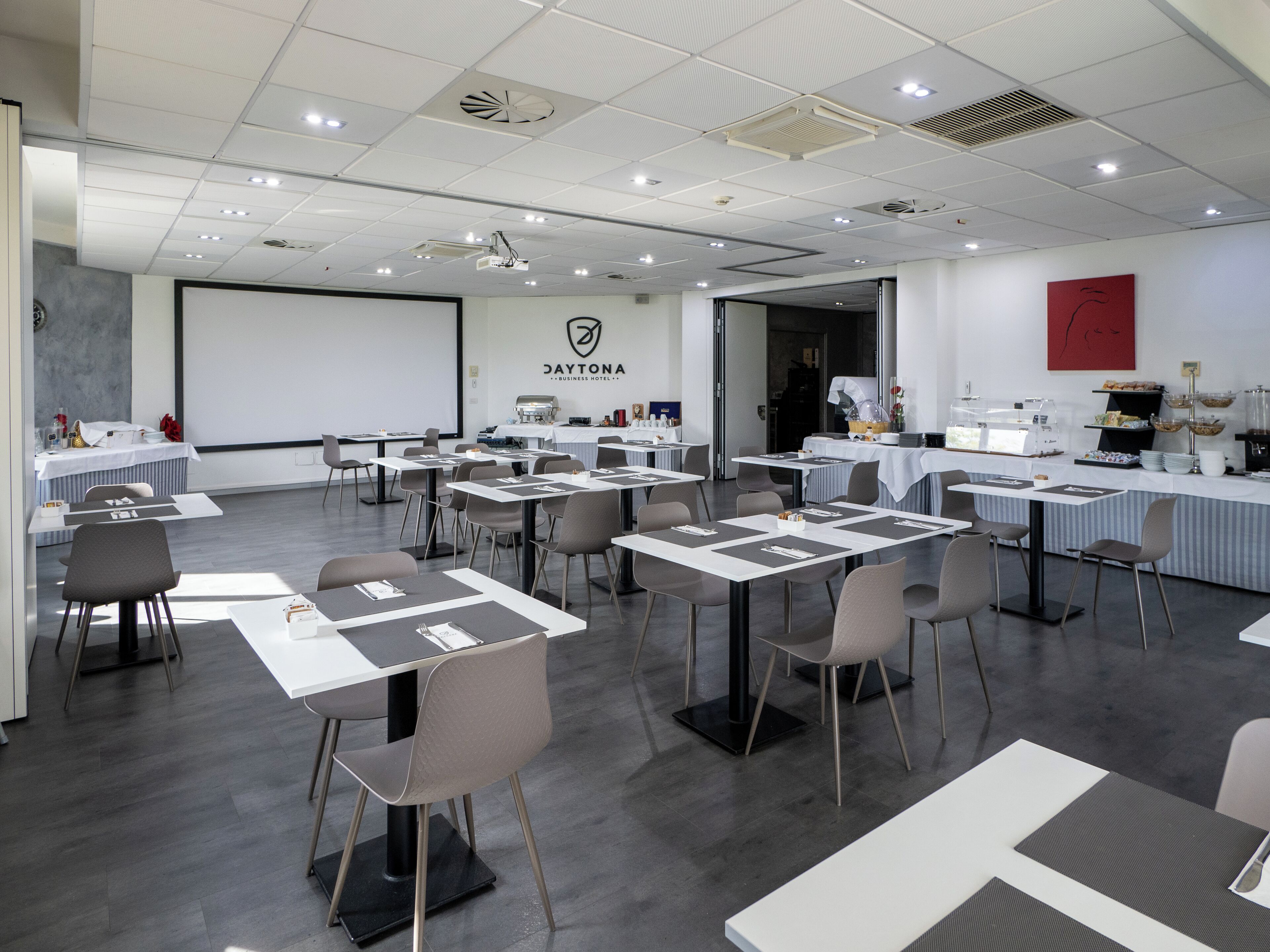 free daily full breakfast