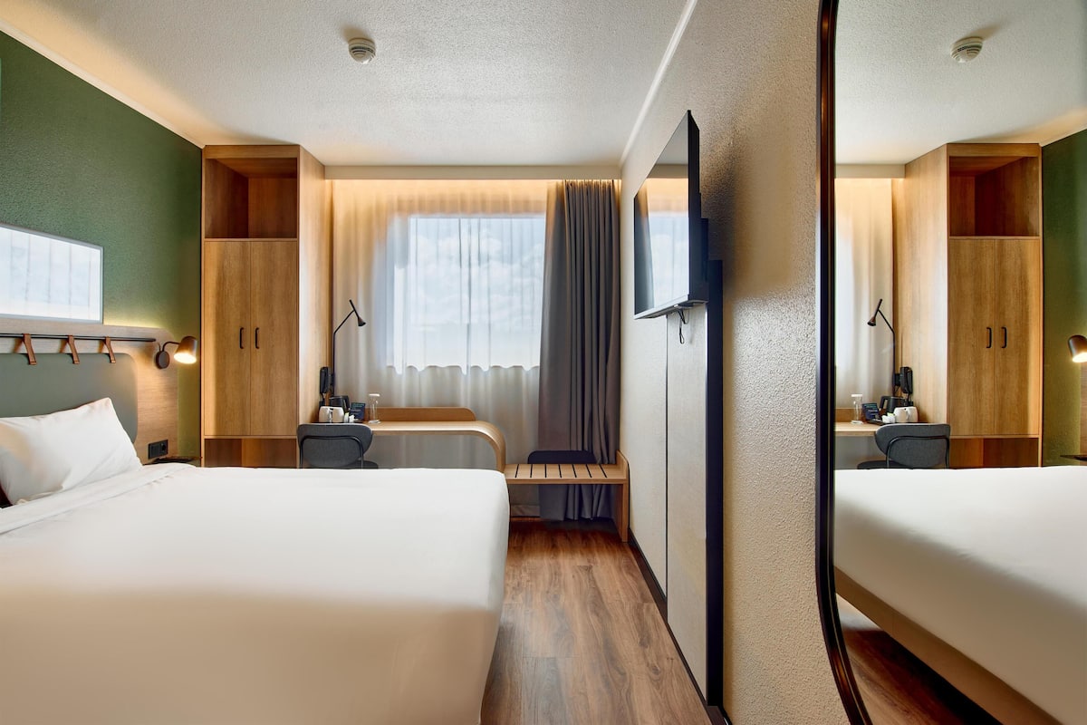 Premium bedding, desk, blackout curtains, iron/ironing board