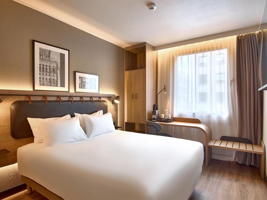 Superior Room, 1 King Bed | Premium bedding, desk, blackout drapes, iron/ironing board