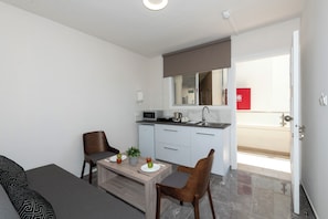 Deluxe Apartment, 1 Bedroom, Balcony, City View | Private kitchen | Fridge, electric kettle, cookware/dishes/utensils - Blazer Residence (Larnaca)