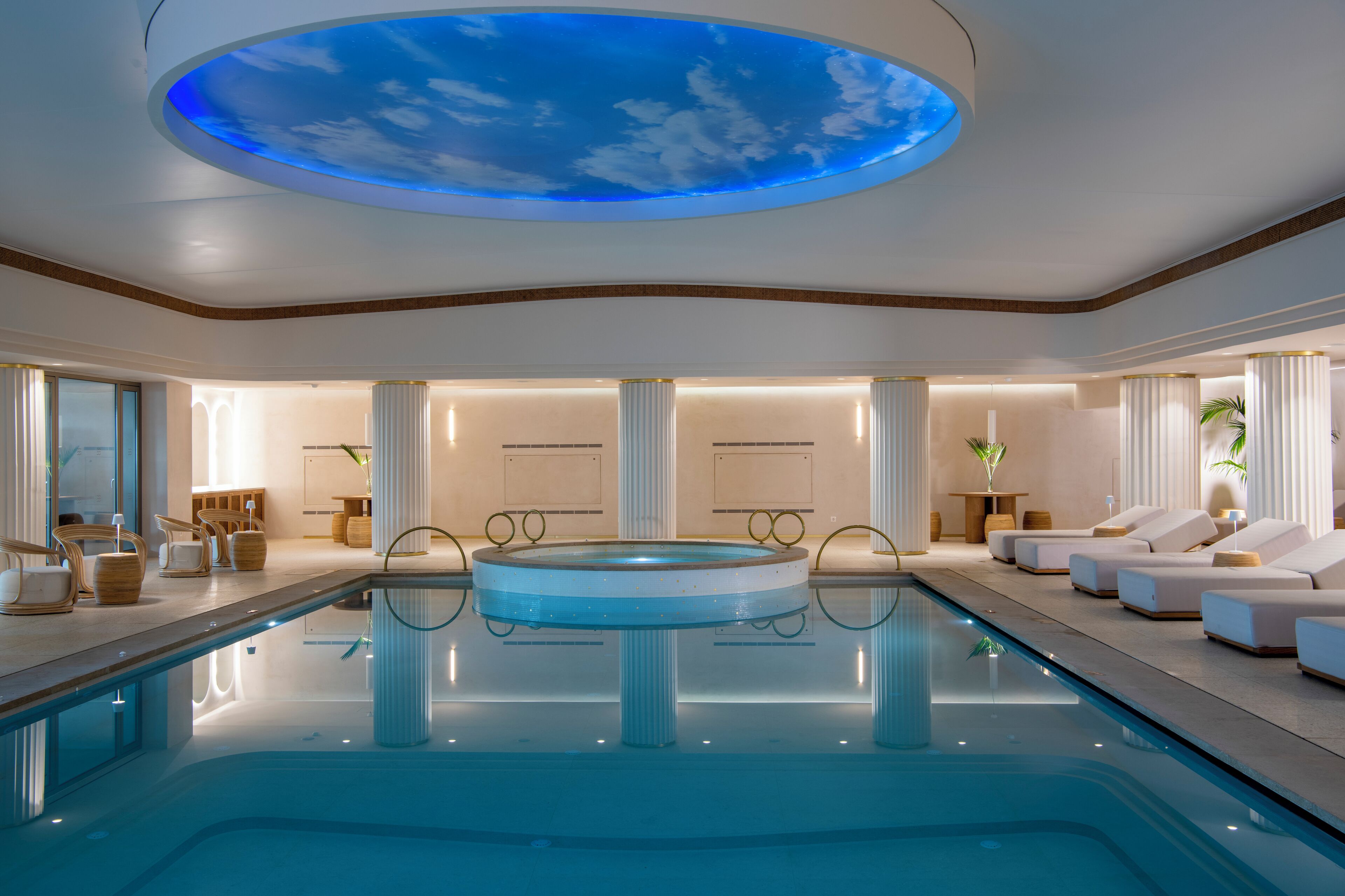 Body treatments, body wraps, body scrubs, facials, 6 treatment rooms