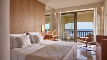 In-room safe, free WiFi, bed sheets